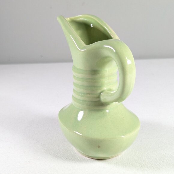 Small green MCM creamer, small ceramic pitcher by McCoy or Fredericksburg - Picture 4 of 11